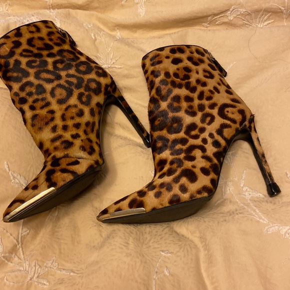 Real cow fur hill bouts - Picture 3 of 8